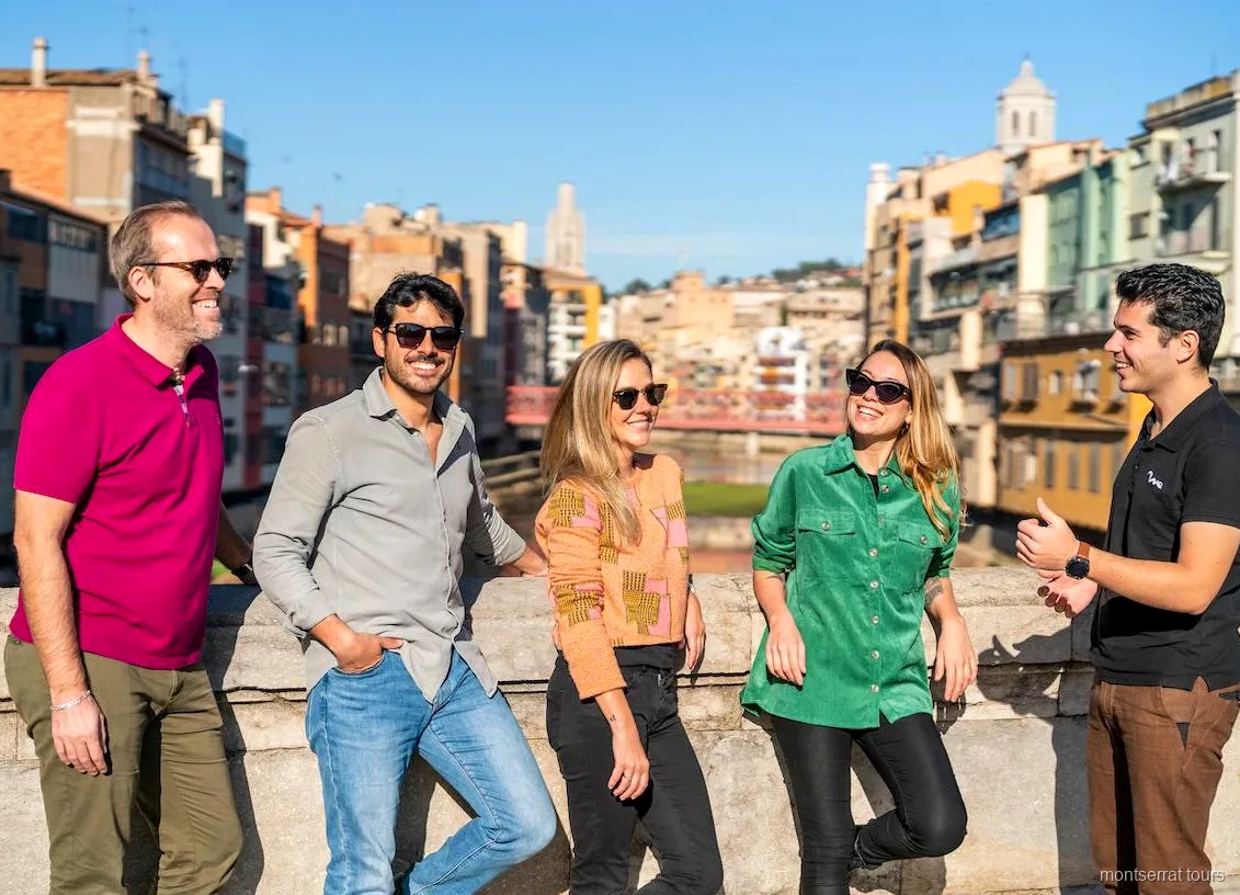 Kathedrale von Girona mit dem breitesten gotischen Kirchenschiff der Welt auf dieser Tagestour