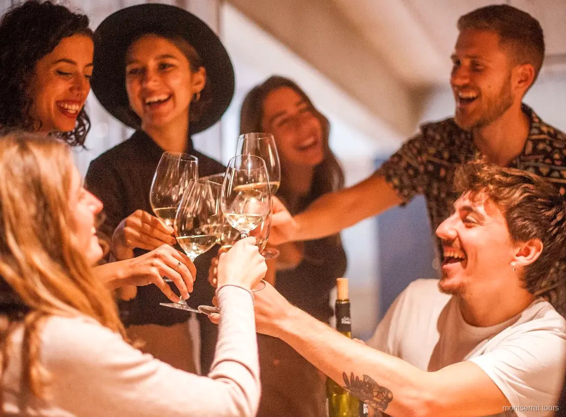 Bazylika klasztoru Montserrat odwiedzana przed przystankiem w winnicy na tej półdniowej wycieczce